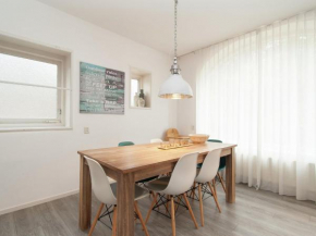 Atmospheric and modern apartment in characteristic mansion on the highest dune